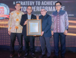 Direktur Keuangan dan Strategi Bank DKI Raih Indonesia Best CFO 2023