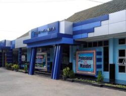 Tingkatkan Pelayanan Kepada Pelanggan, Perumda Air Minum Tirta Mulia Pemalang Lakukan Perbaikan Pipa PVC 16 Inch