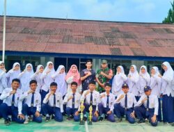Serahkan Tropy Juara PBB Babinsa Berpesan Tetap Semangat dan Terus Belajar