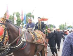 Kemeriahan Kirab Pataka, Dari Sungapan Menuju Pendopo, Bupati: Saya Berharap Pemalang Bisa Lebih Maju, Berdaya dan Sejahtera
