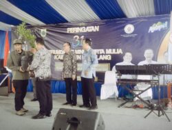 HUT Perumda Air Minum Tirta Mulia ke-31, Bupati Pemalang Serahkan Bantuan Bibit Pohon