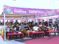 Bupati Anwar Sadat Dampingi Menparekraf Sandiaga Uno Tinjau Bazaar Ramadhan