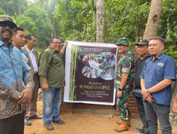 Gotong Royong Bersihkan Sungai Gus Ipul dan Penghormatan untuk Brigjen Fierman