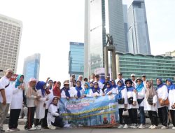 Ratusan Peserta Reuni Akbar Kanti Lamo Kerinci Meriahkan Car Free Day di Jakarta