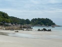 Pantai Trikora, Surga Tersembunyi di Bintan yang Wajib Dikunjungi Pecinta Alam