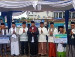 Shalat Iduladha Bersama Masyarakat di Bukit Tengah, Bupati Monadi Serukan Semangat Kurban dan Persatuan