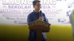 Bupati Ing Iskandarsyah Resmikan Sekolah Lansia Bunga Kemunting