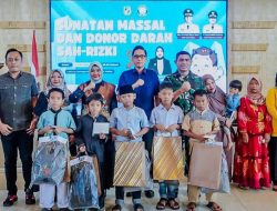 Rico Waas Bawa Keceriaan di Sunat Massal Sah-Rizki, 42 Anak Ikut dan Ibu Tunggal Terima Santunan